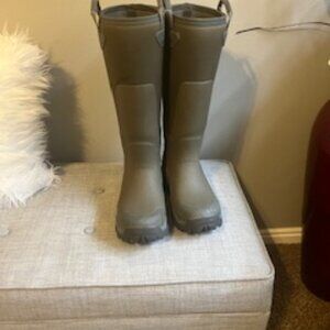 KUIU HD MUD BOOT - SIZE 8